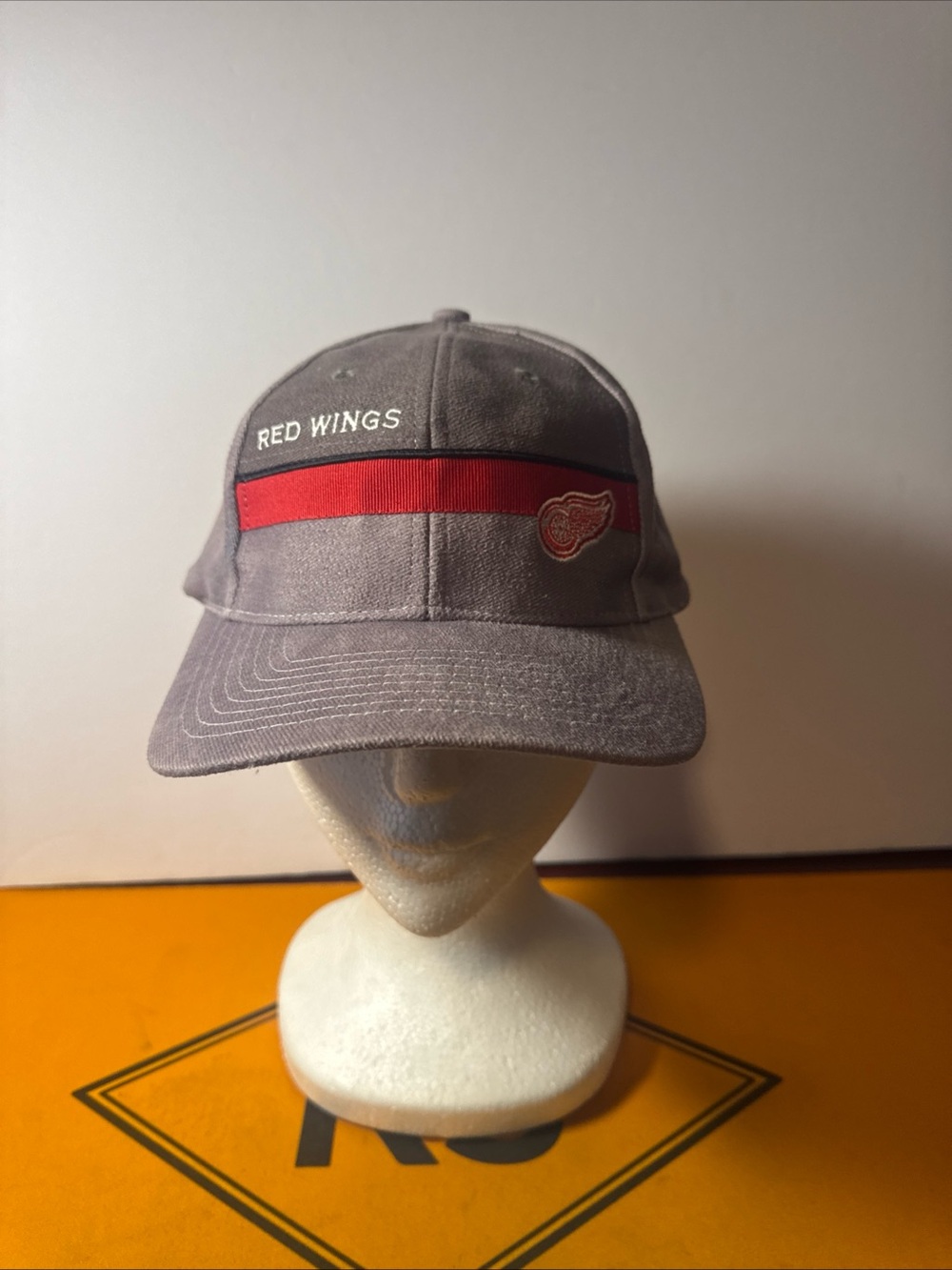 Vintage Logo 7 Detroit Red Wings Hat